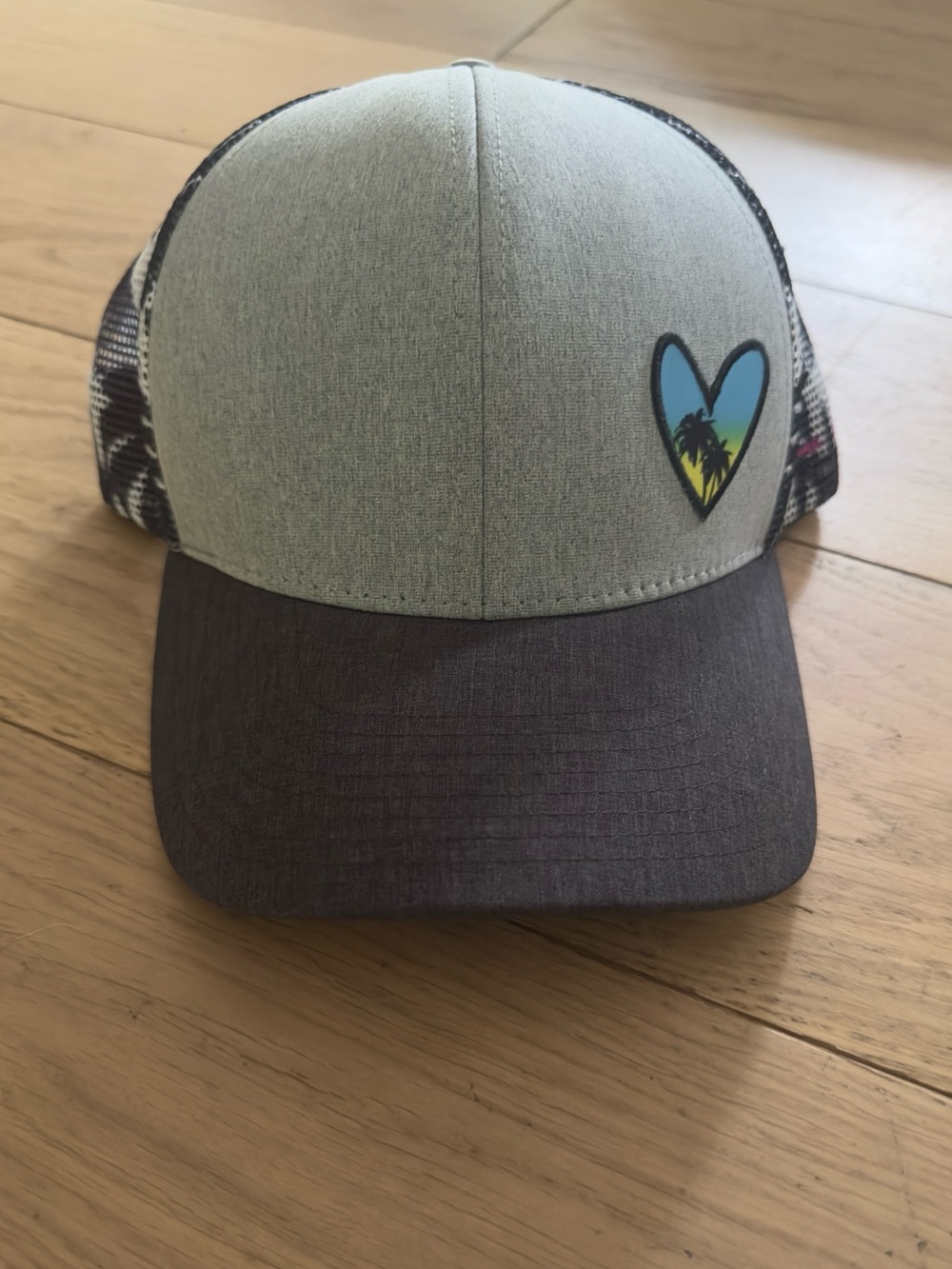 NWT Grace Folly Beach Trucker Hat